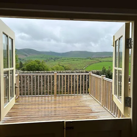 Nyaraló Shepherds Hut At Maes Stunning Fell Views And Next Door To Popular Cafe For Sweet Treats