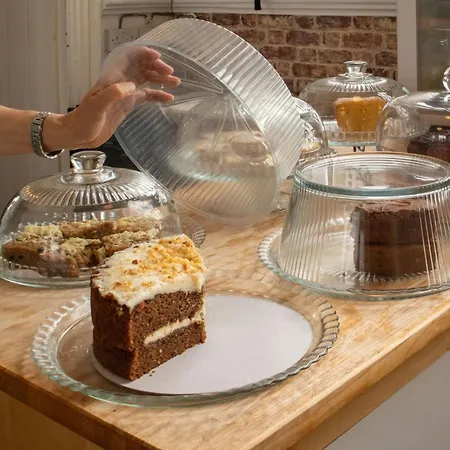 Shepherds Hut At Maes Stunning Fell Views And Next Door To Popular Cafe For Sweet Treats Nyaraló
