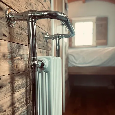 Shepherds Hut At Maes Stunning Fell Views And Next Door To Popular Cafe For Sweet Treats Holiday home *