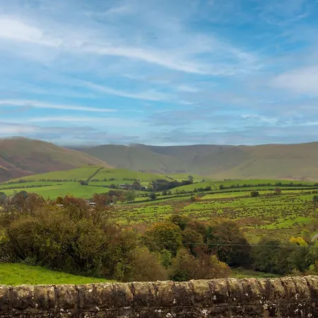 Shepherds Hut At Maes Stunning Fell Views And Next Door To Popular Cafe For Sweet Treats